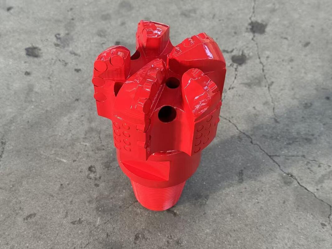 165mm 5 Blades PDC Drill Bit Tăng hiệu quả Cấu trúc đa lưỡi Công cụ khoan hiệu quả